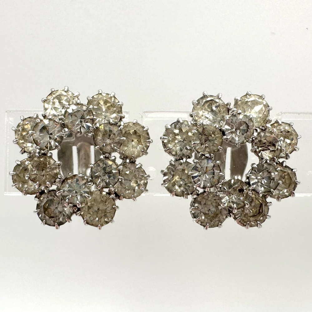 KRAMER OF NY Vintage Clear Rhinestone Clip On Earrings Rhodium Plated Quality